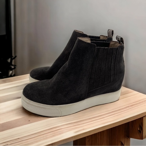 Dolce Vita Wylee Slip On Wedge Comfort Sneaker, Women's Size 6 Gray Suede - Picture 4 of 14